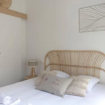 De Brice In With Pool Ares