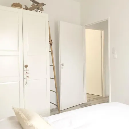 De Brice In With Pool Tatil Evi Ares