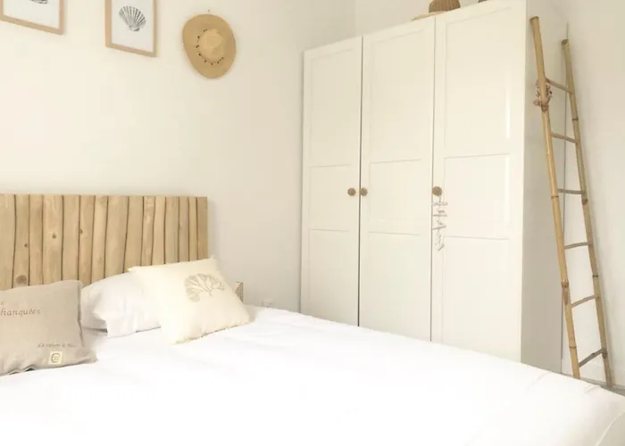 De Brice In With Pool Ares