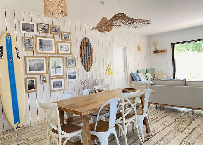 De Brice In With Pool Semesterbostad Ares