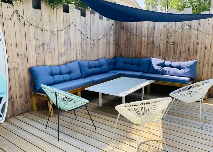 Semesterbostad De Brice In With Pool Ares